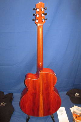 Chakte Kock - Red Heart Striebel Western Gitarre